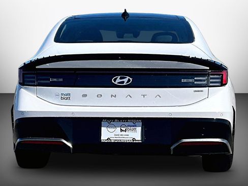Used 2024 Hyundai Sonata Limited FWD image 3