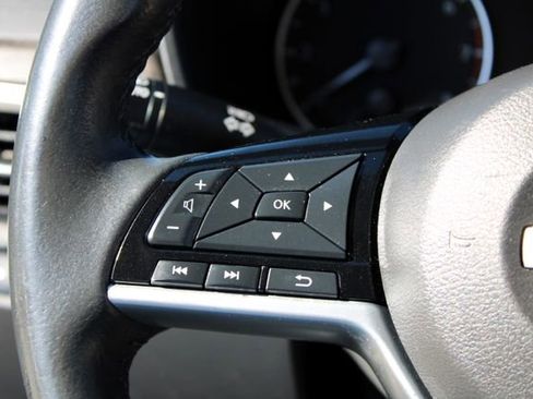 Used 2023 Nissan Altima 2.5 SV w/ SV Premium Package FWD image 19