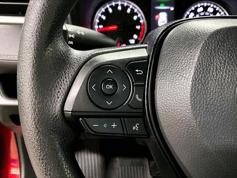 Certified 2022 Toyota RAV4 LE image 21