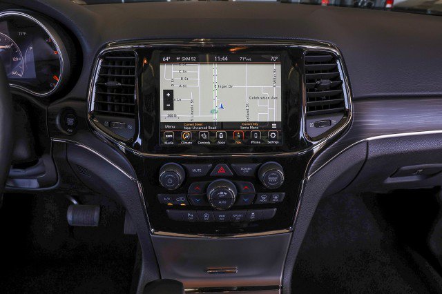 Used 2022 Jeep Grand Cherokee Limited AWD/4WD image 13