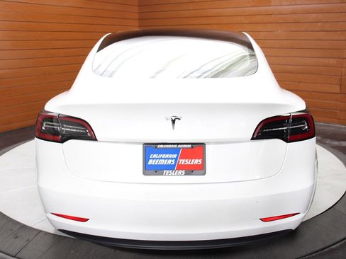 Used 2023 Tesla Model 3 Standard Range RWD image 10