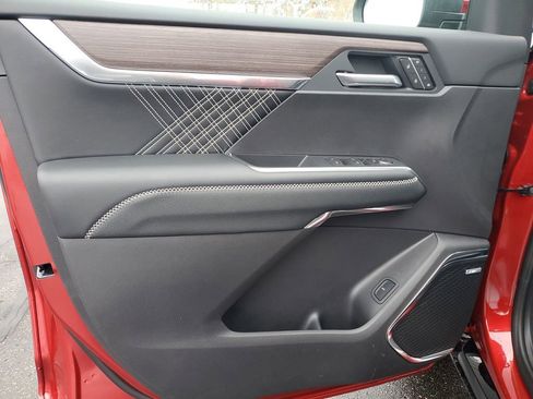 New 2026 GMC Acadia Denali w/ Super Cruise Package image 15