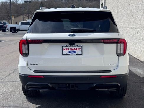 New 2026 Ford Explorer ST-Line AWD/4WD image 10
