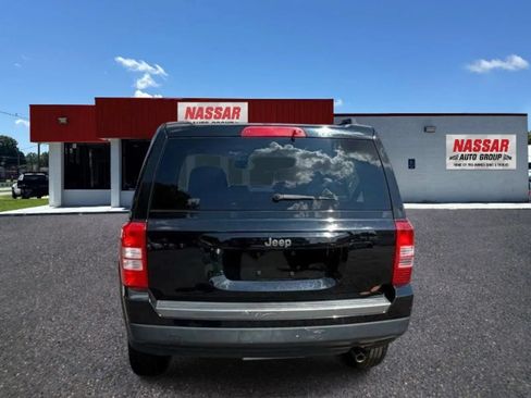 Used 2016 Jeep Patriot Sport w/ Power Value Group FWD image 4