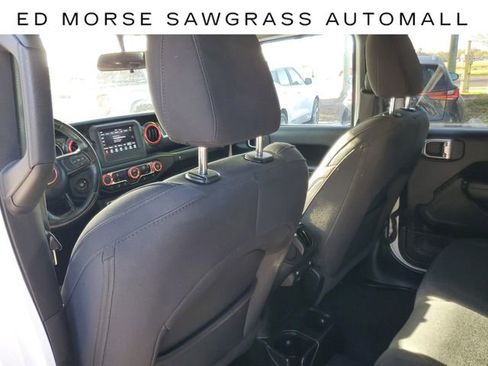 Used 2020 Jeep Wrangler Unlimited Sport image 11