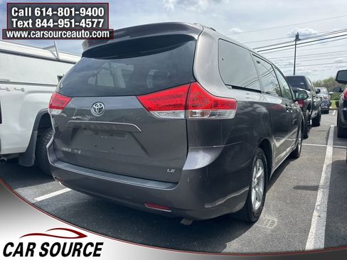 Used 2011 Toyota Sienna LE FWD image 4
