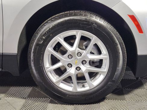 Used 2022 Chevrolet Equinox LS w/ LS Convenience Package image 11