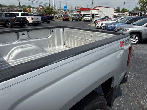 Used 2018 Chevrolet Silverado 1500 LT w/ All Star Edition AWD/4WD image 13