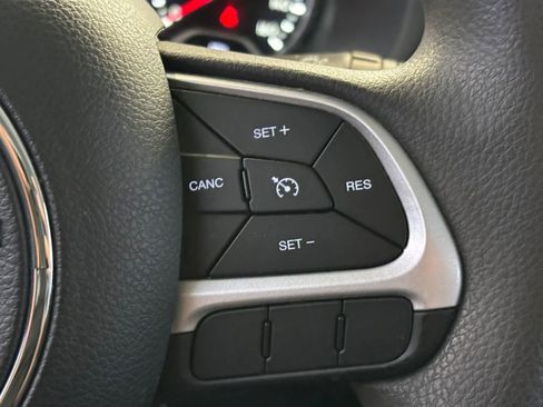 Used 2021 Jeep Renegade Sport FWD image 39