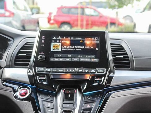 Used 2023 Honda Odyssey Touring image 21