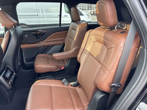 Used 2023 Lincoln Aviator Reserve image 29