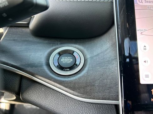 Used 2022 Jeep Grand Cherokee L Limited image 40