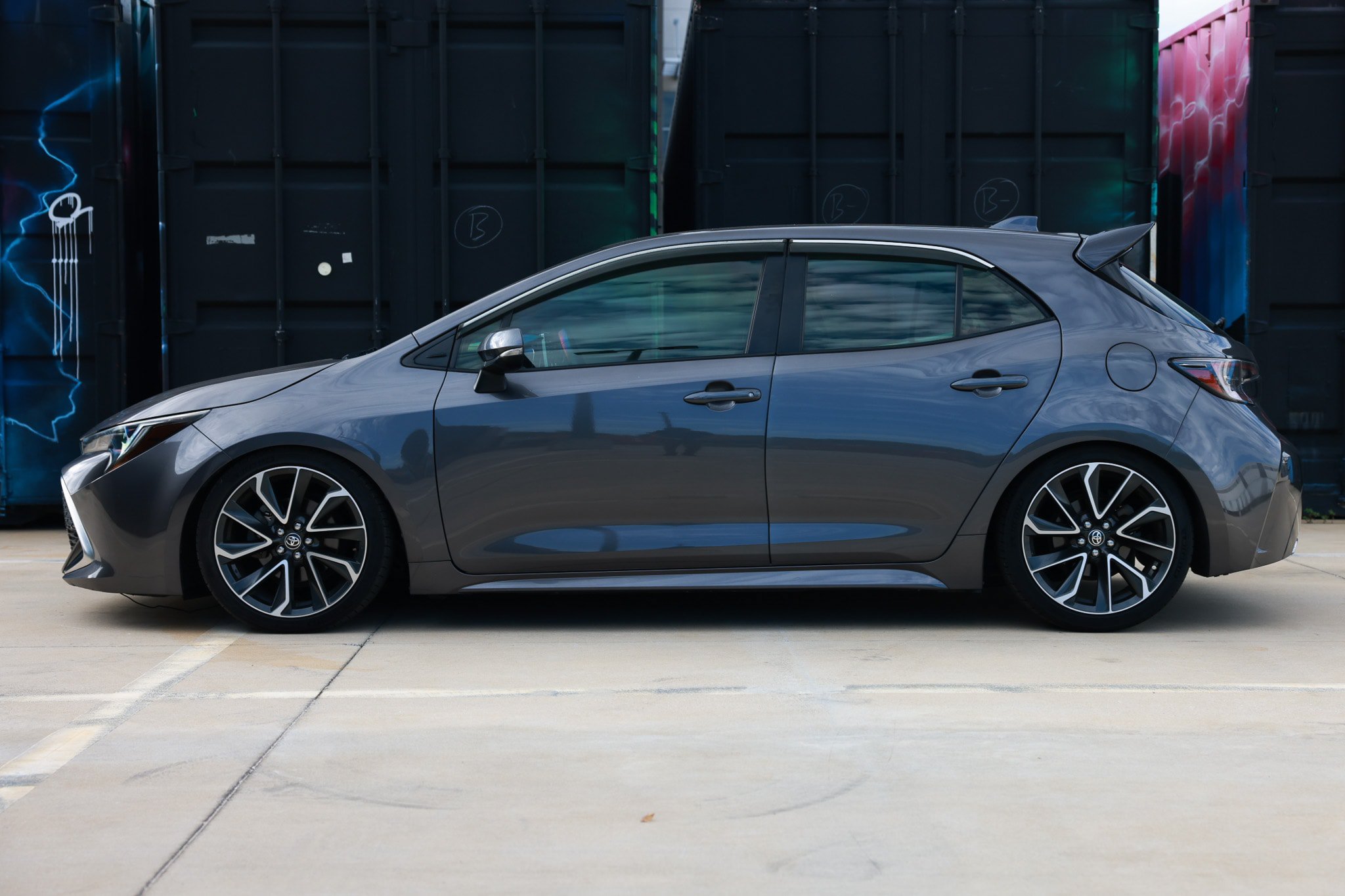 Used 2021 Toyota Corolla XSE FWD image 4