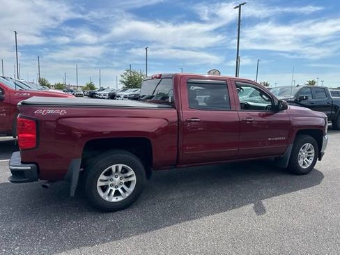 Used 2017 Chevrolet Silverado 1500 LT w/ All Star Edition AWD/4WD image 4