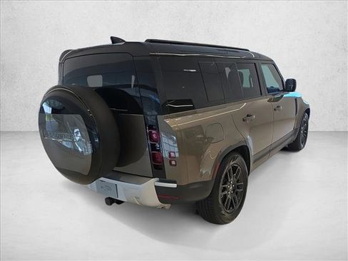 New 2025 Land Rover Defender 110 S AWD/4WD image 5