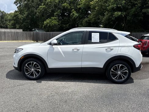 Used 2023 Buick Encore GX Select FWD image 2