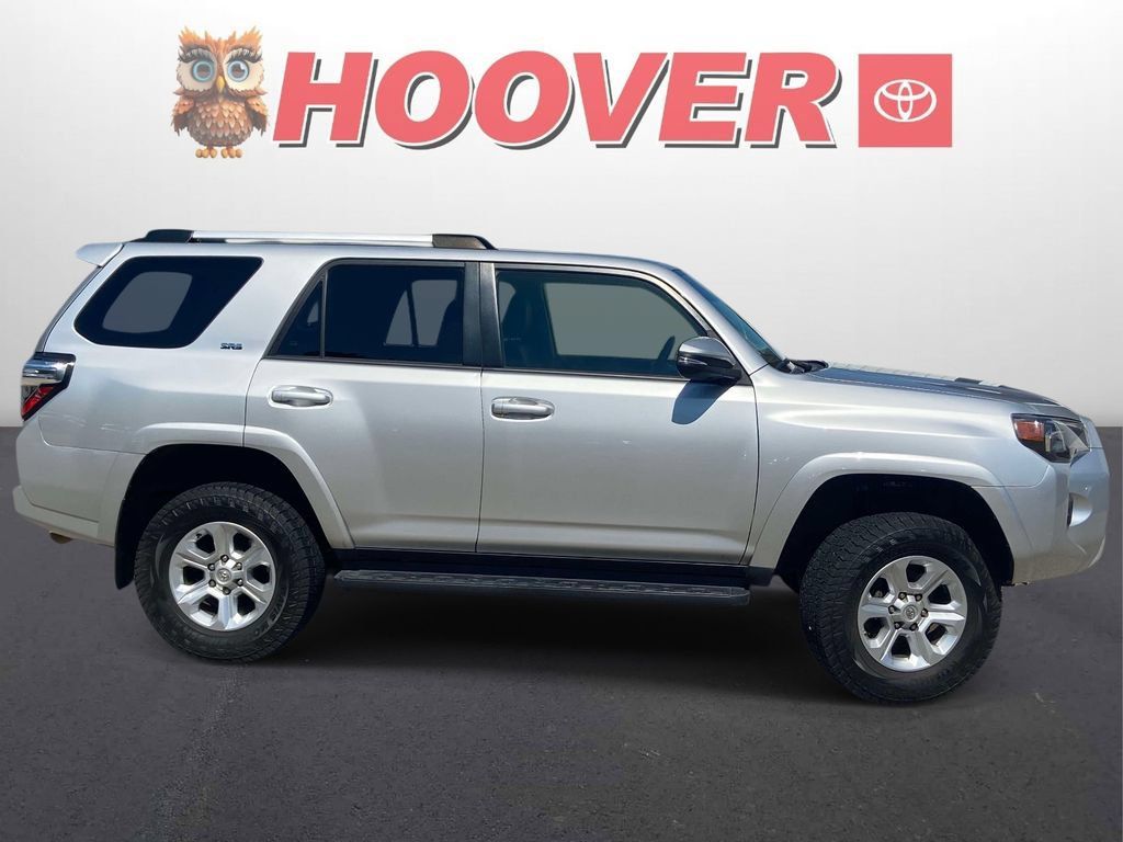 Used 2021 Toyota 4Runner SR5 Premium AWD/4WD image 2