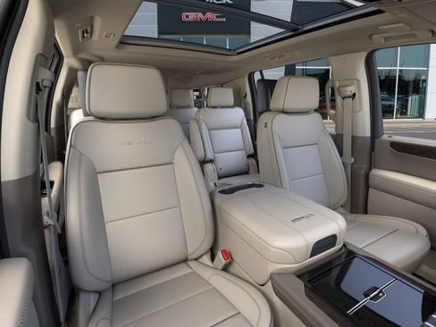 New 2026 GMC Yukon XL Denali w/ Denali Reserve Package AWD/4WD image 16