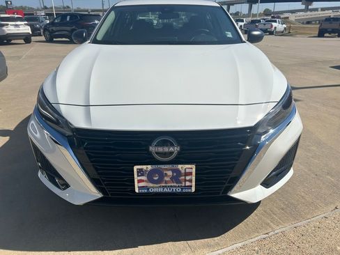 Used 2025 Nissan Altima 2.5 S image 14