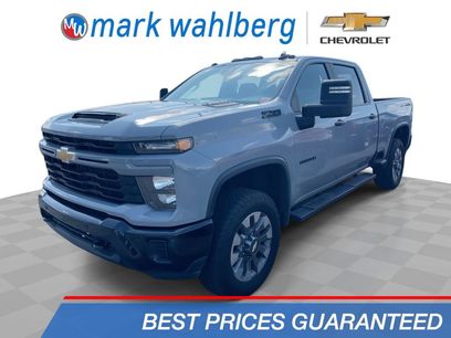 Used 2025 Chevrolet Silverado 2500 Custom w/ Custom Value Package