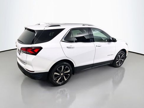 Used 2023 Chevrolet Equinox Premier image 7