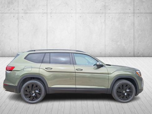 New 2026 Volkswagen Atlas SE image 6