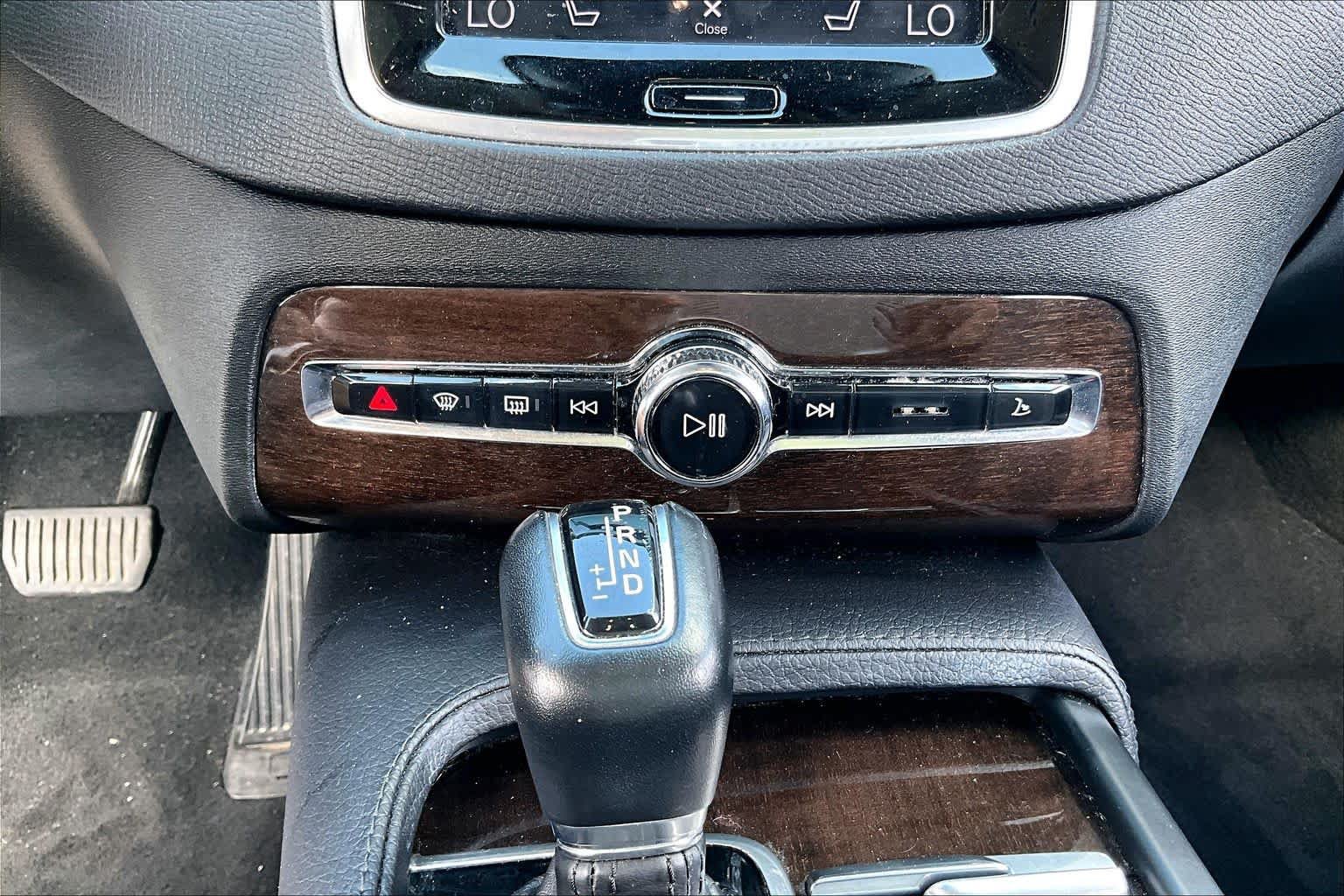 Used 2019 Volvo XC90 T6 Momentum w/ Advanced Package AWD/4WD image 33