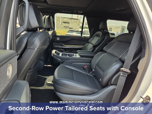 New 2027 Lincoln Navigator Reserve w/ Jet Appearance Package AWD/4WD image 11