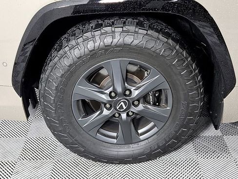 Used 2025 Lexus LX 700h Overtrail AWD/4WD image 9