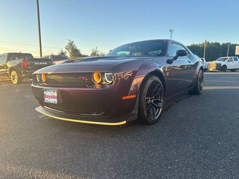 Used 2022 Dodge Challenger R/T Scat Pack RWD image 18