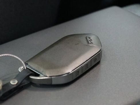 Used 2025 Kia K4 LXS image 67