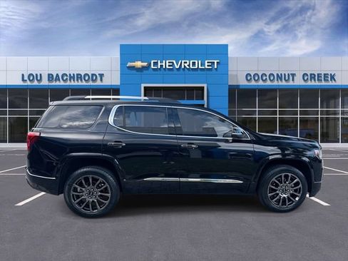 Used 2023 GMC Acadia Denali w/ Black Diamond Edition FWD image 9