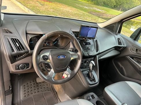Used 2016 Ford Transit Connect XL FWD image 12