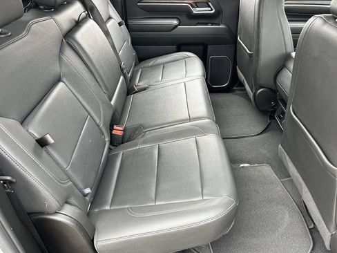 Used 2025 GMC Sierra 2500 SLT AWD/4WD image 26