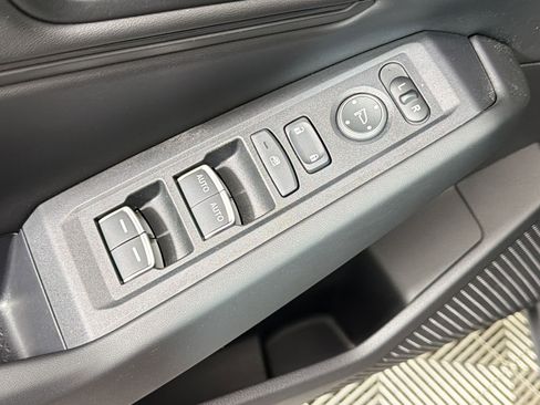 Used 2025 Honda Accord SE image 20