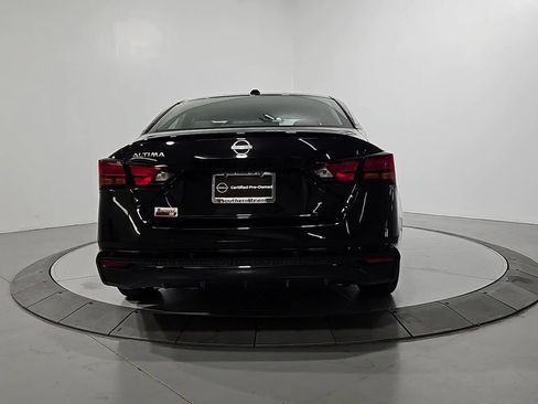 Certified 2025 Nissan Altima 2.5 S FWD image 4