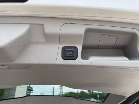 Used 2019 GMC Acadia SLT AWD/4WD image 38