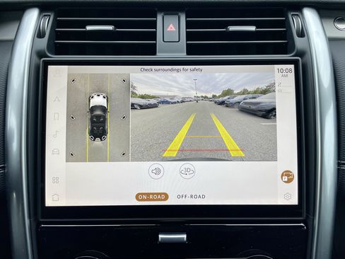 New 2026 Land Rover Discovery Limited Edition AWD/4WD image 28