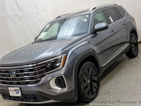 Used 2024 Volkswagen Atlas SEL AWD/4WD image 5