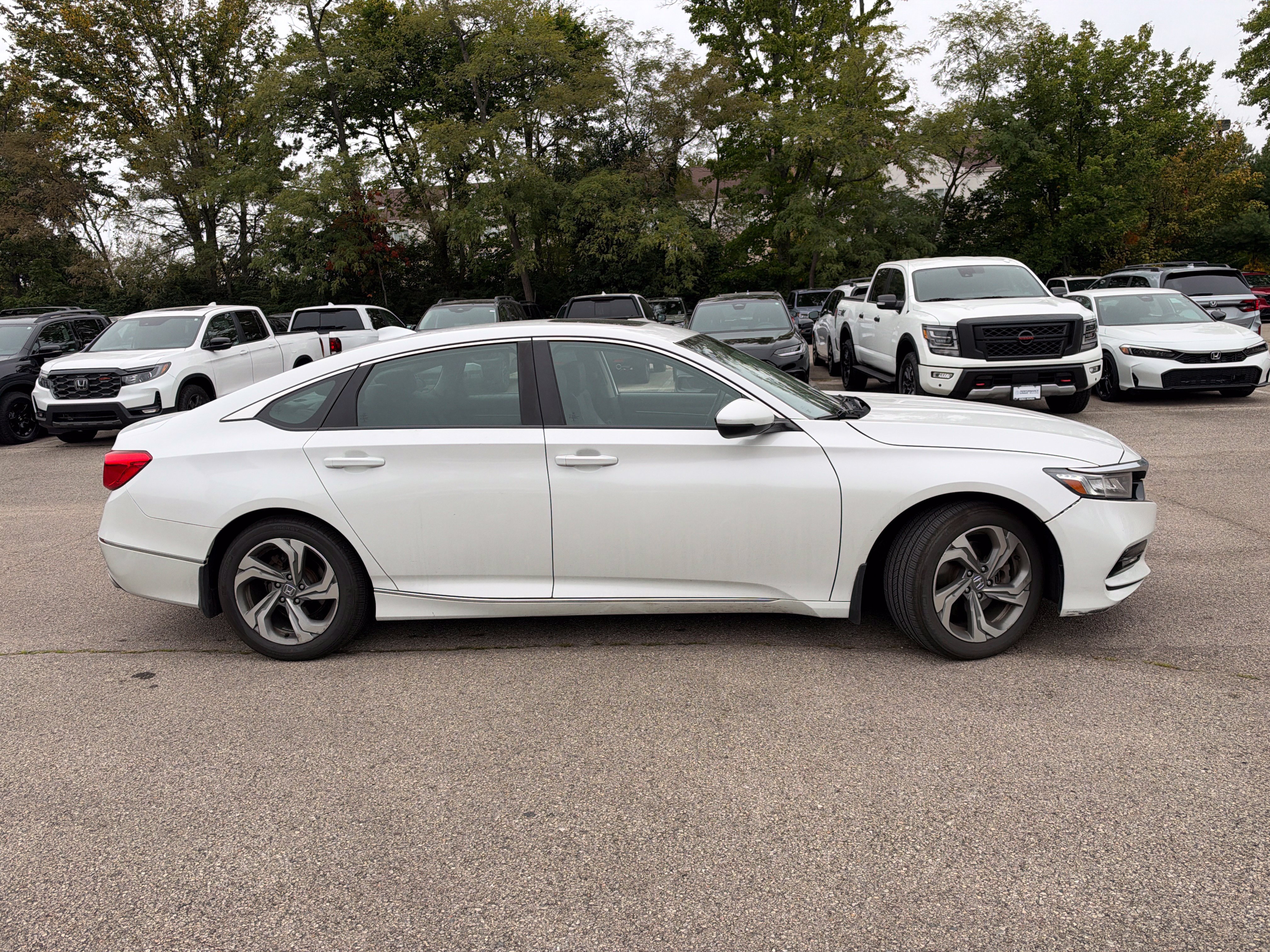Used 2018 Honda Accord EX-L image 24