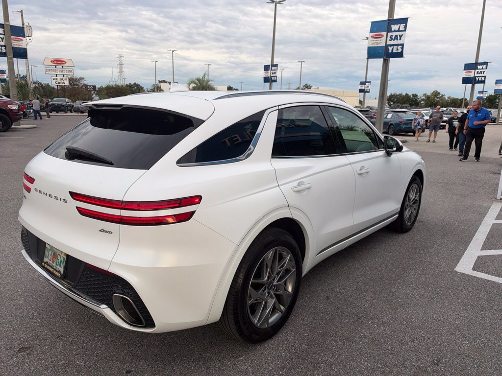 Used 2025 Genesis GV70 2.5T w/ Advanced Package AWD/4WD image 4