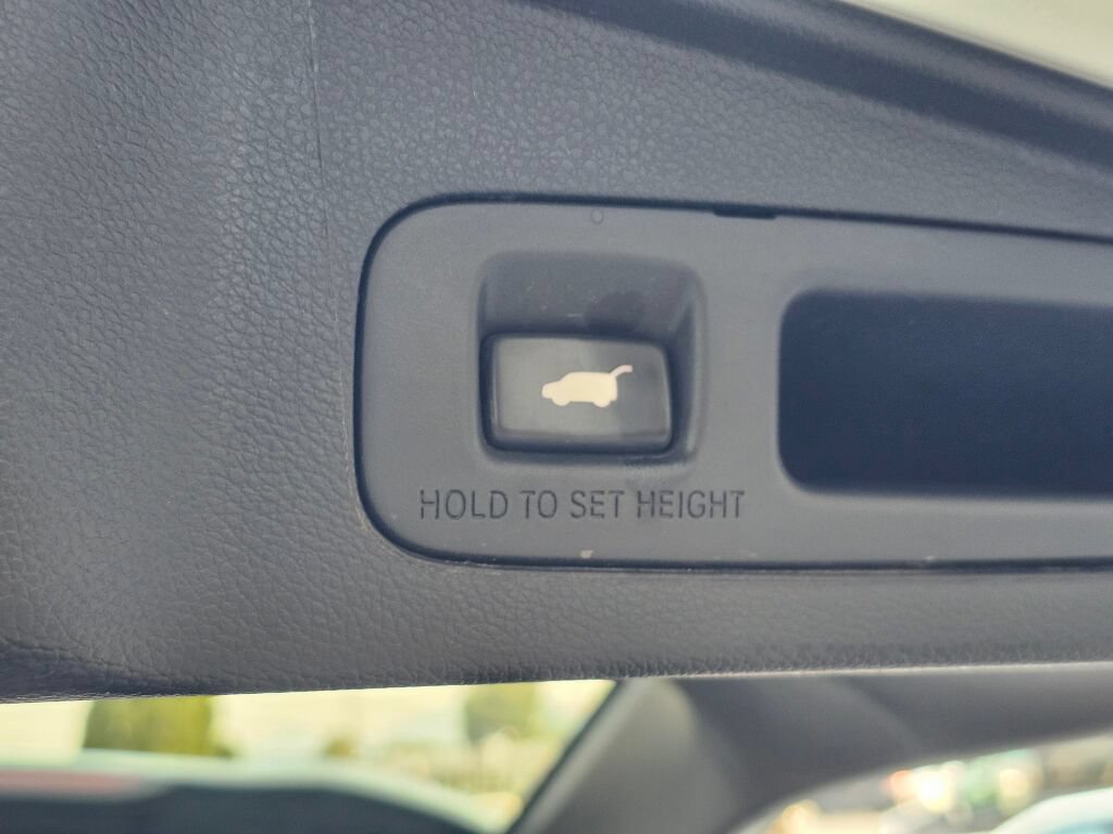 Used 2022 Honda CR-V Touring image 16