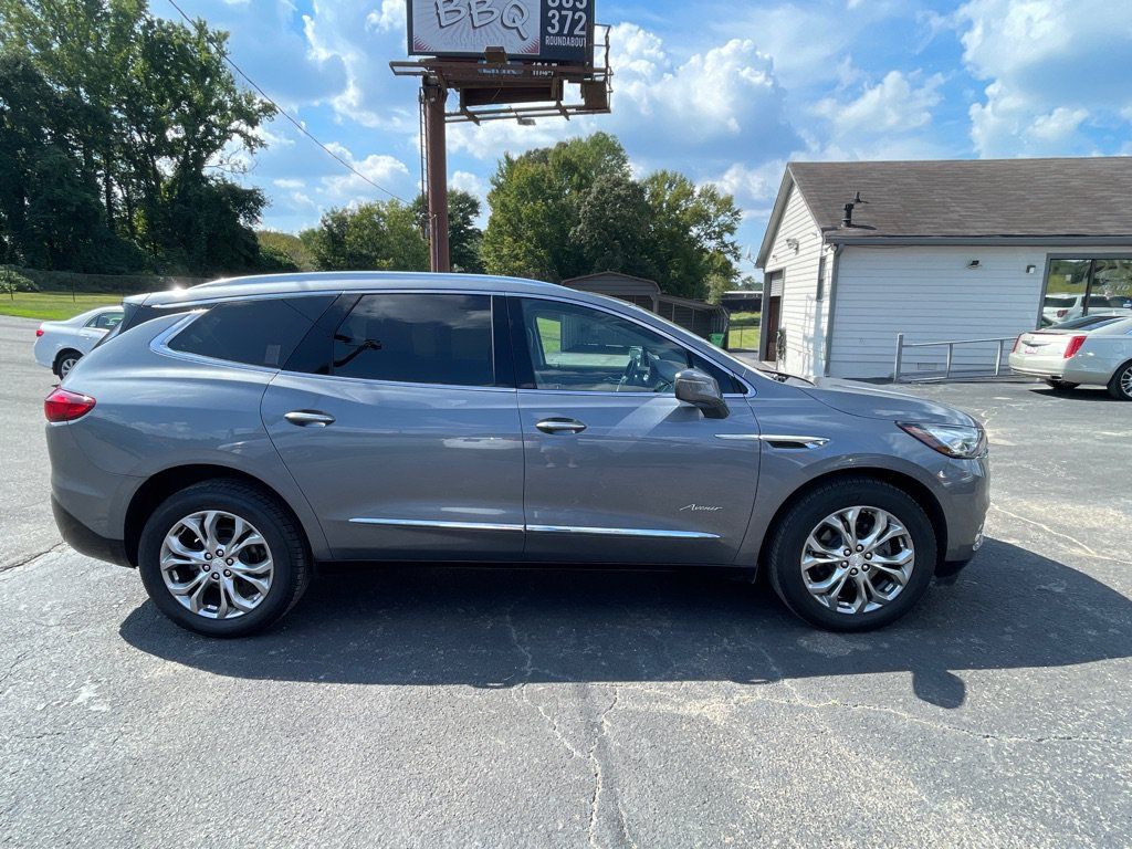 Used 2018 Buick Enclave Avenir w/ Avenir Technology Package AWD/4WD image 7