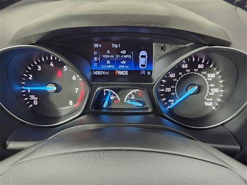 Used 2017 Ford Escape Titanium image 15