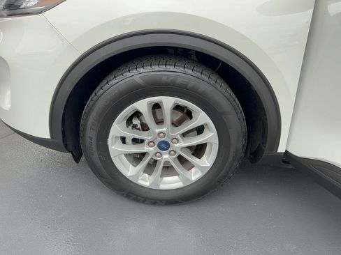 Certified 2022 Ford Escape SE FWD image 34