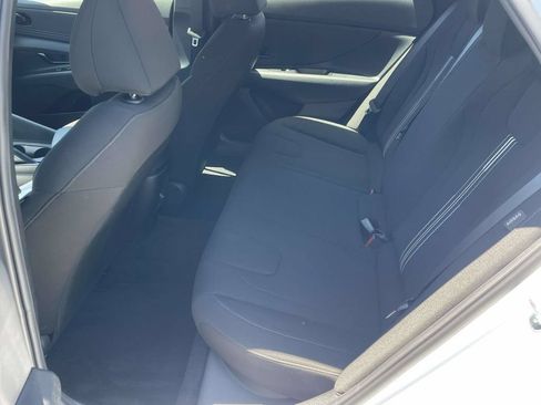 Certified 2025 Hyundai Elantra Sport FWD image 10
