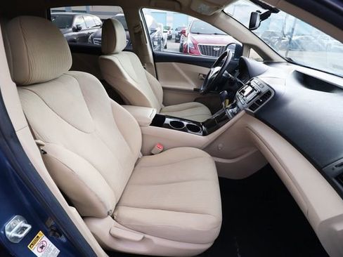 Used 2010 Toyota Venza AWD image 38