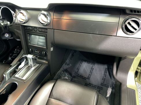 Used 2006 Ford Mustang GT image 36