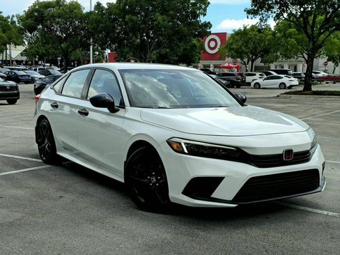 Used 2022 Honda Civic Sport image 4