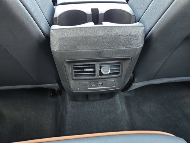 Used 2025 GMC Canyon AT4 w/ Nightfall Edition AWD/4WD image 12